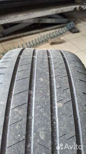 Bridgestone Alenza 001 245/45 R20 и 275/40 R20 103W