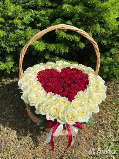 Букеты из 101 розы, 51 розы, 25 роз с доставкой