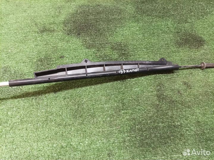 Трос открывания капота Audi Q7 2005