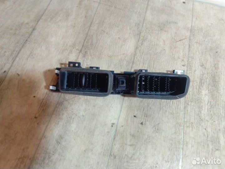 Дефлектор воздушный Kia Rio G4FG 2019