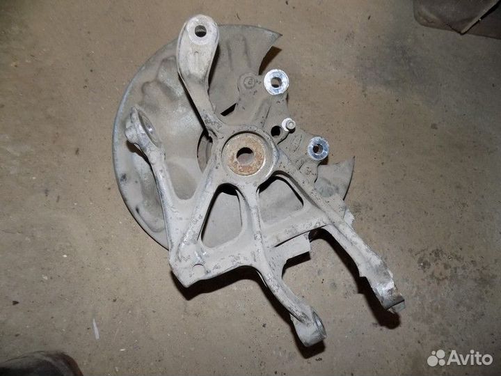 Кулак поворотный задний правый 508 2010