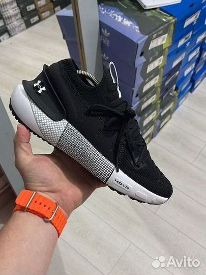 Кроссовки under armour hovr phantom sonic v 24 18