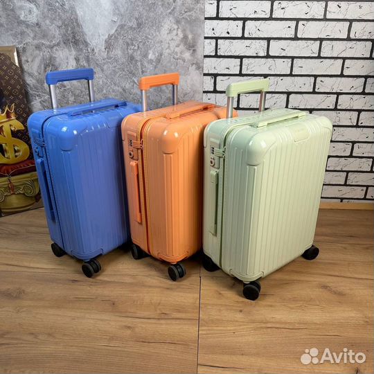 Чемодан rimowa