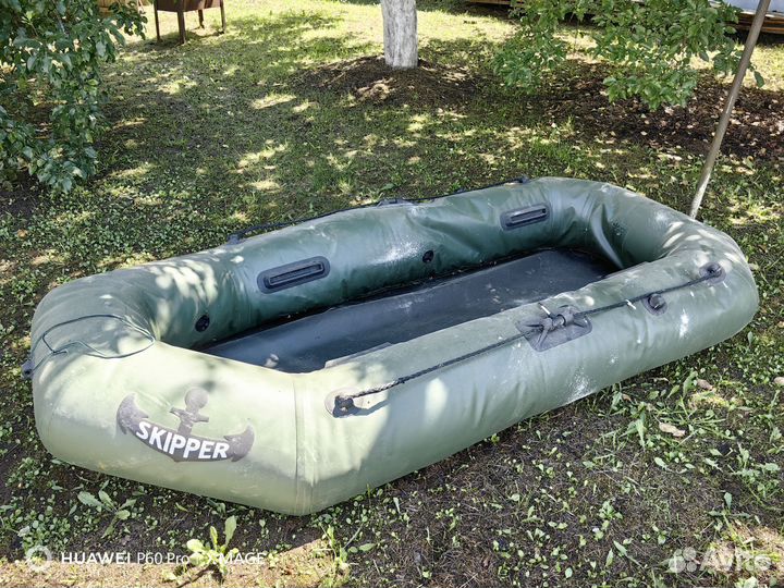 Продаю надувная лодка без мотора Skipper S-260
