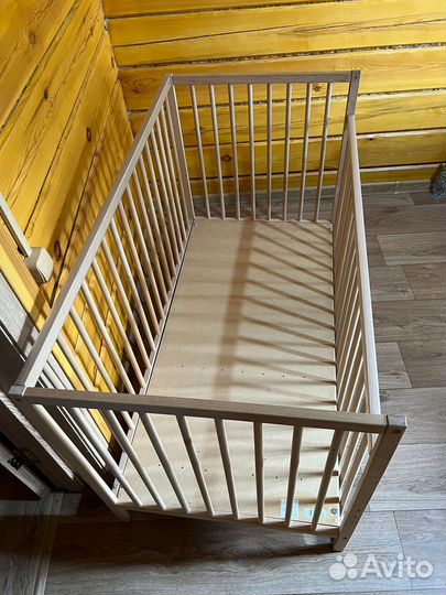 Детская кроватка IKEA с матрасом