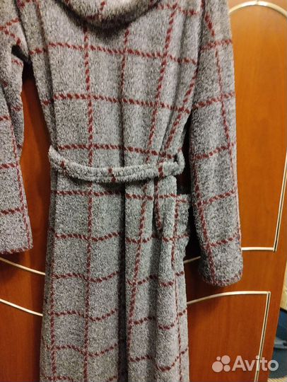 Мужской махровый халат с капюшоном