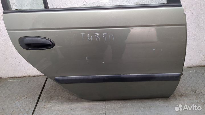 Дверь боковая правая задняя Toyota Avensis 1