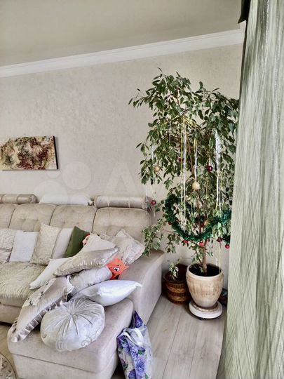 2-к. квартира, 60 м², 4/10 эт.