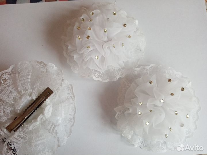 Новые школьные белые банты