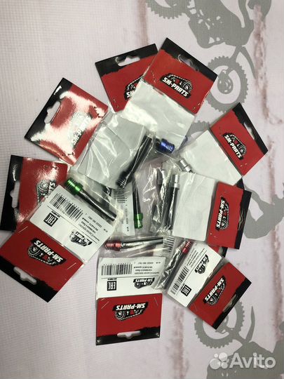 Клапан крышки топливного бака