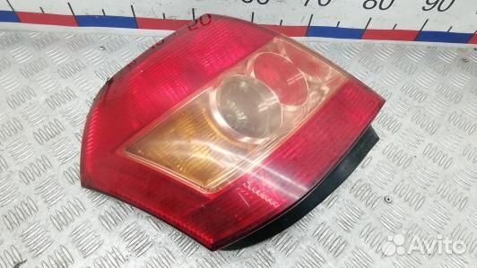 Фонарь задний правый toyota corolla E12 (JDN03MY01