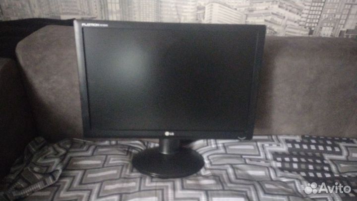 Монитор LG