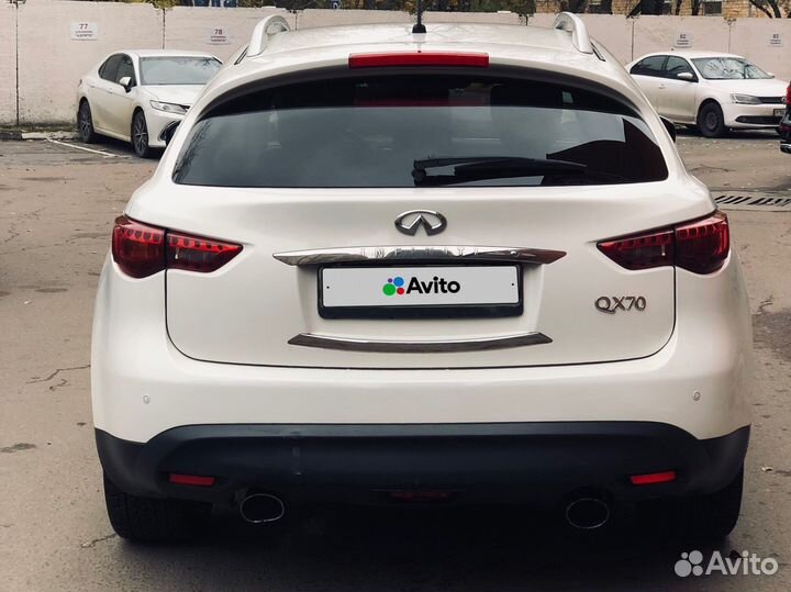 Infiniti QX70 3.0 AT, 2014, 182 000 км