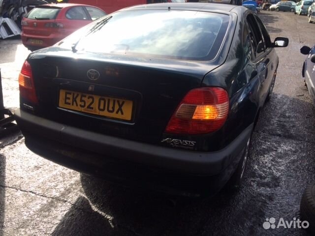 Разбор на запчасти Toyota Avensis 1