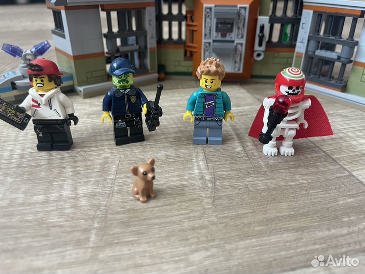 Lego hidden side 70435