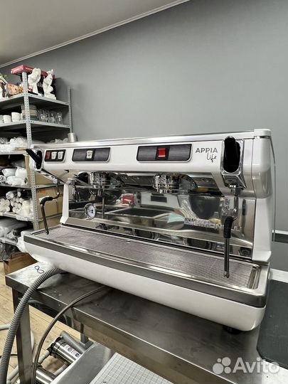 Кофемашина Nuova Simonelli appia life 2gr