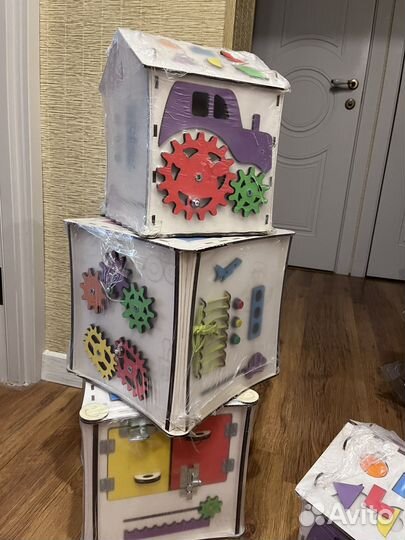 Развивающий куб с элементами питания