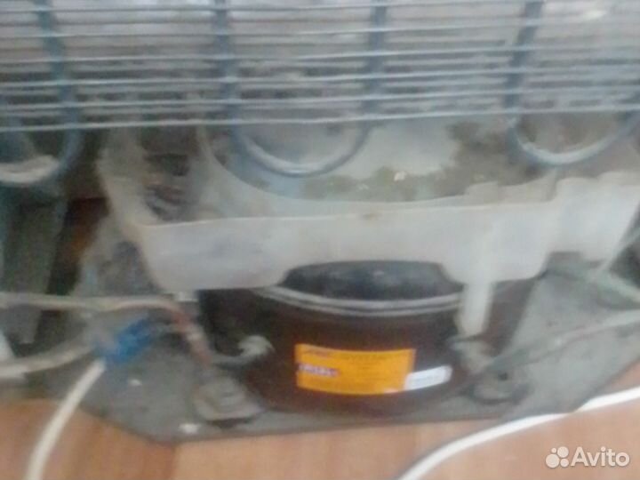 Холодильник на запчасти