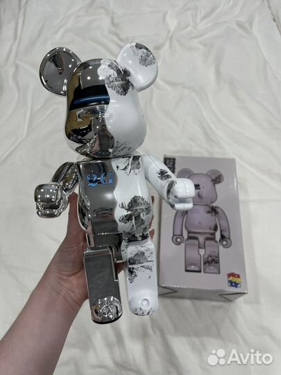 Медведь bearbrick 2G робот