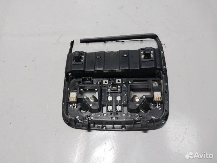 Плафон освещения салона передний Hyundai Ix35