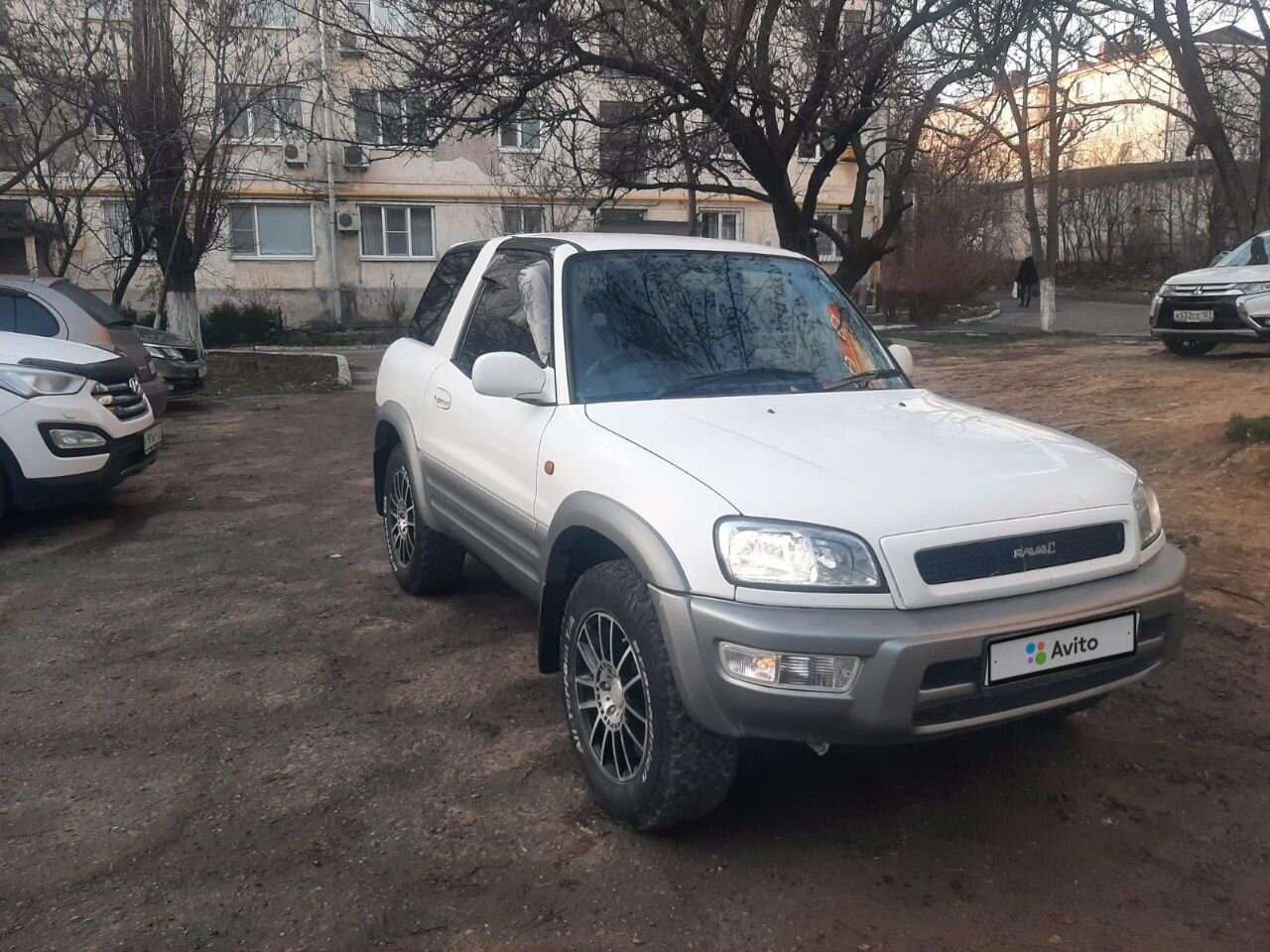 Toyota RAV4: фото владельца