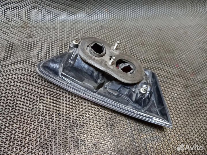 Вставка багажника правая mitsubishi lancer X CY2A