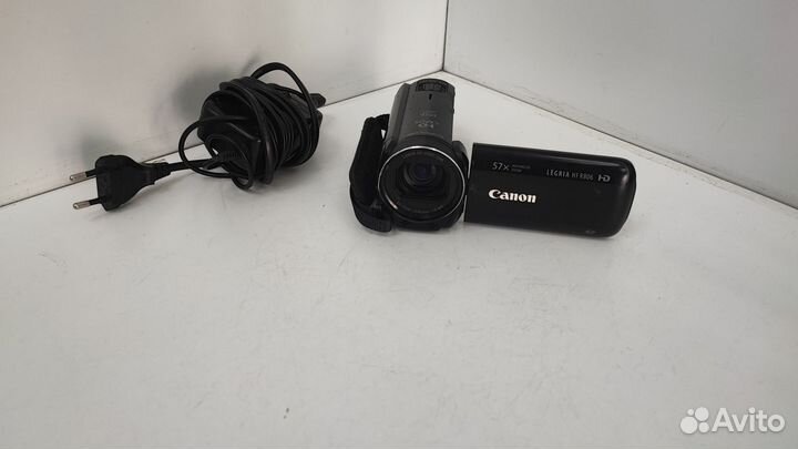 Видеокамера Canon legria HF R806