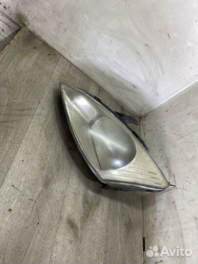 Фара левая Ford Focus