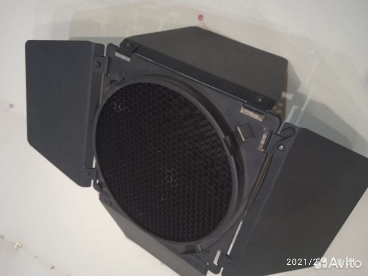 Фотошторка на моноблок с 4 лепестками и сотами