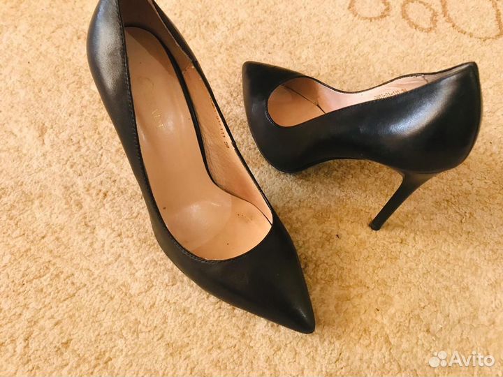 Женская обувь