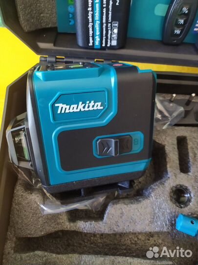 Лазерный уровень 3D Makito/ New