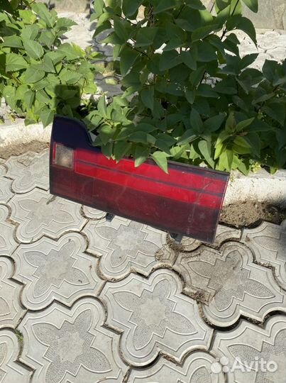 Задние фонари на Toyota Hiace