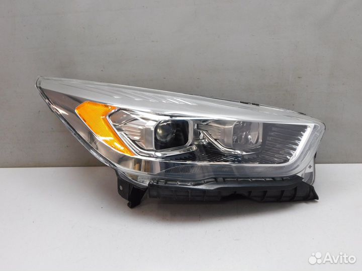 Фара правая Ford Kuga