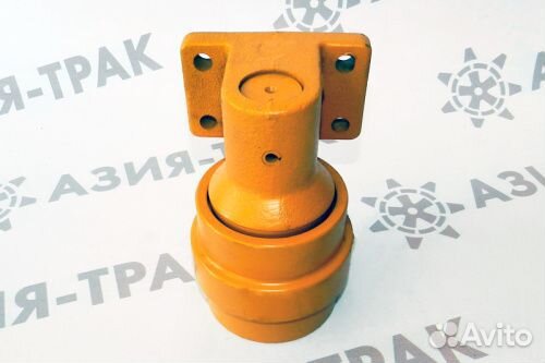 Поддерживающий каток на Komatsu D20