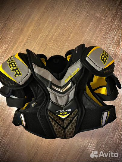 Нагрудник хоккейныйдетский