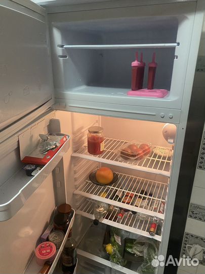 Холодильник indesit