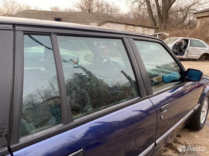 Стекла дверные BMW E30