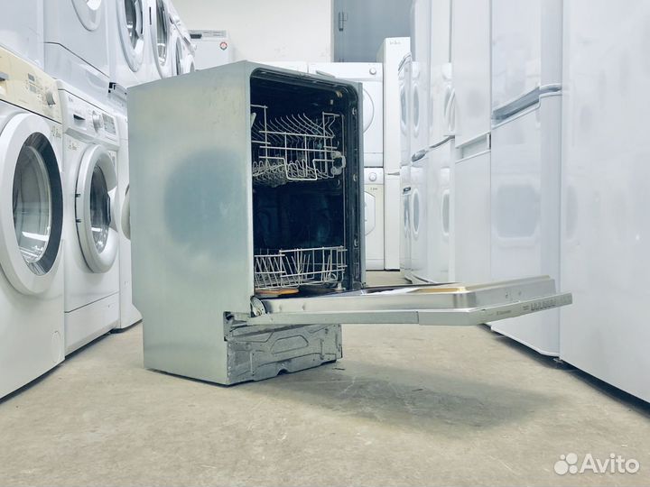 Посудомоечная машина Electrolux
