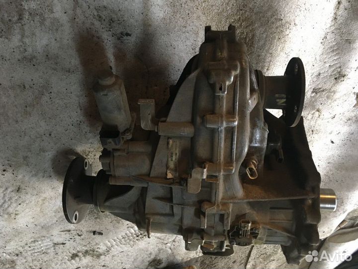 Коробка раздаточная (Infiniti QX56)