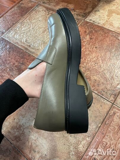 Лоферы женские 39 размер