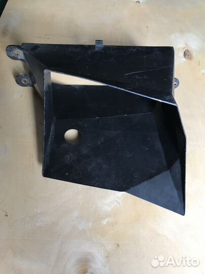 Воздухозаборник на акп Лексуса