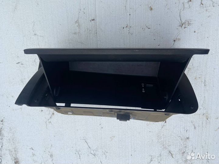 Бардачок Kia Sportage 3