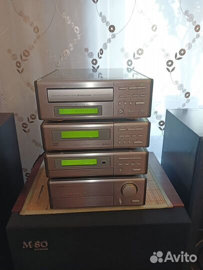 Редкий музыкальный центр