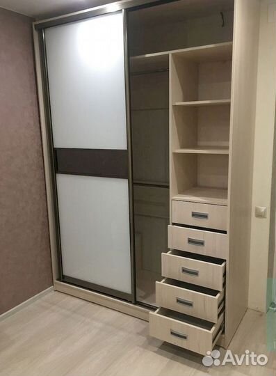 Шкаф стенка