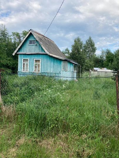 Дача 30 м² на участке 10 сот.