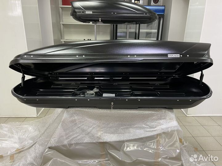 Автобокс Voyage 670л 235см цвет Черный матовый