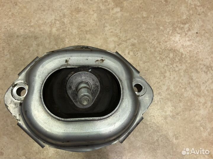 Подушка двигателя bmw x3 Е83 3D