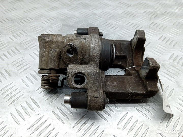 Суппорт задний правый для Ford Focus 2