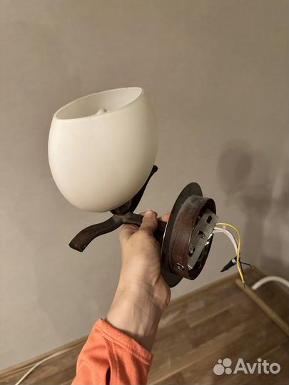 Настенный светильник бра