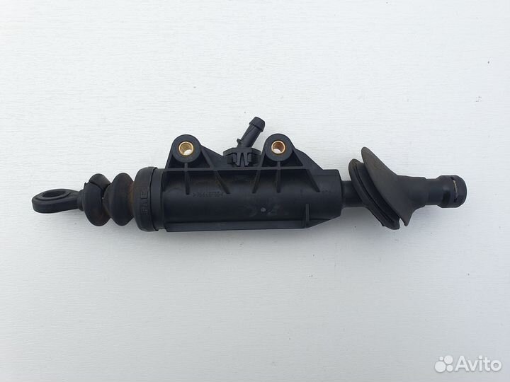 Главный цилиндр сцепления BMW e36